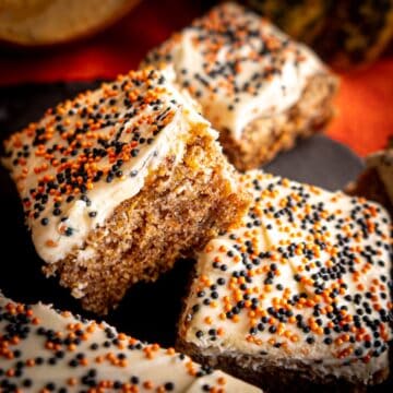 featured image pumpkin cake